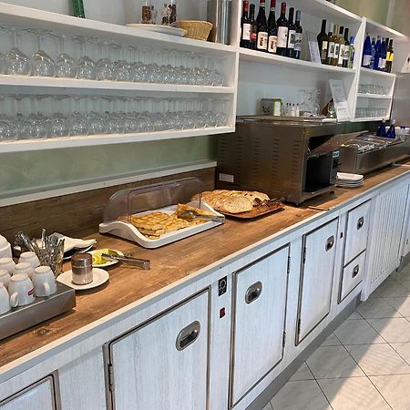 Marina B&B Adults Only 东塞斯特里 外观 照片