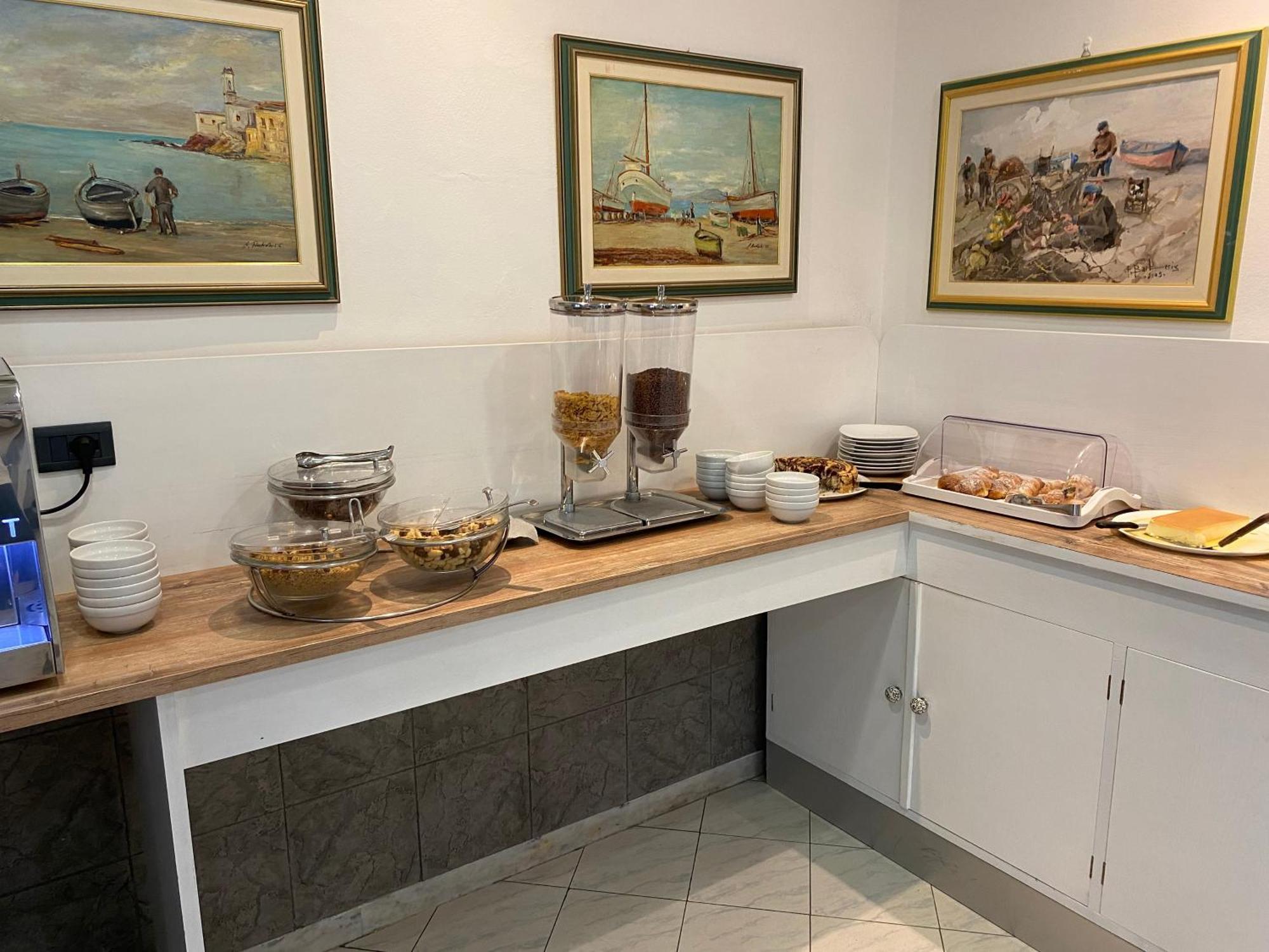 Marina B&B Adults Only 东塞斯特里 外观 照片